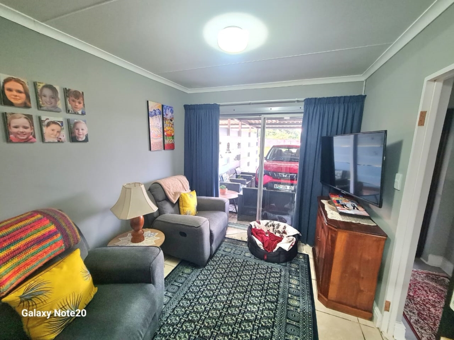 3 Bedroom Property for Sale in Paradise Beach Eastern Cape